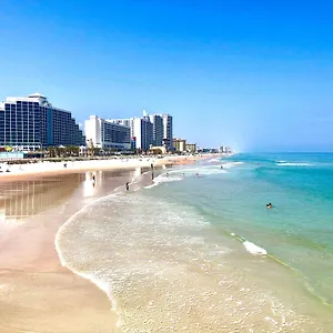 hilton-daytona-beach-resort.thedaytonabeachhotels.com/